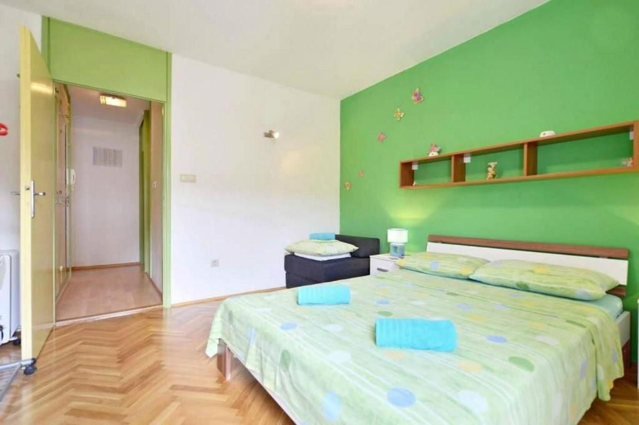 Apartment Vicko Omiš Dış mekan fotoğraf